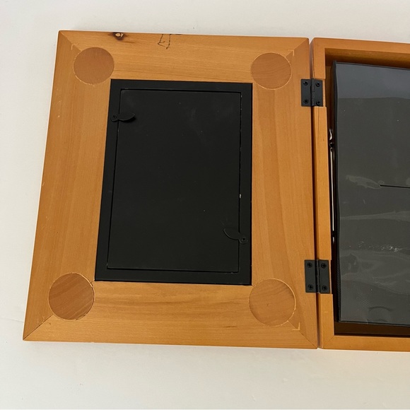 Disney World Memories Wood Album Holds 100 4x6 Pictures - Picture 6 of 8